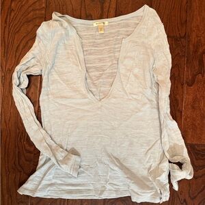 Women's Banana Republic blue V-Neck Top